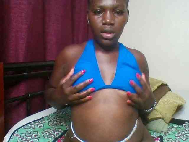 Lara61 webcam