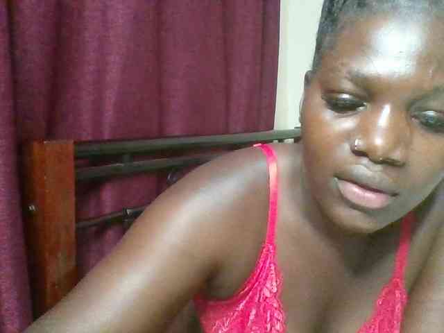 Lara61 webcam