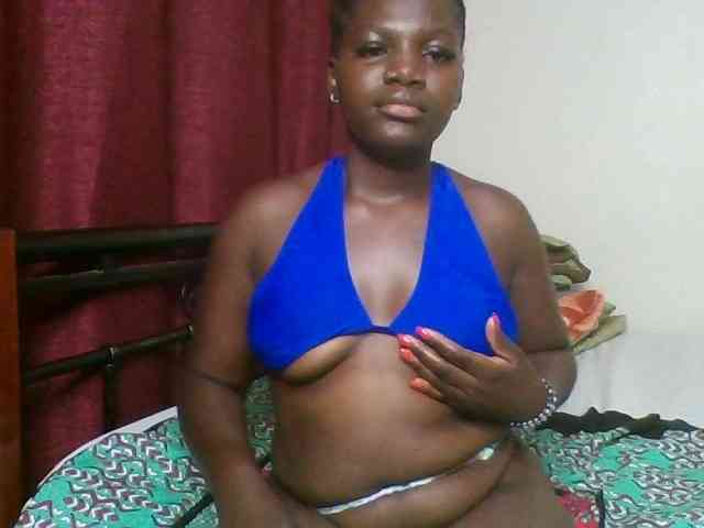 Lara61 webcam