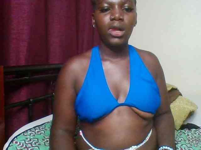 Lara61 webcam