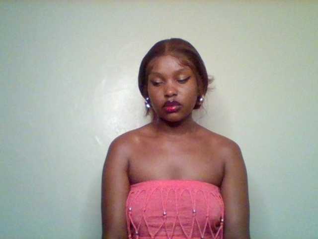 le modèle Nafartariee est en webcam porno dans un show sur le site bongacams, il possède les tags suivants: Ebony,Brunette,Hairy