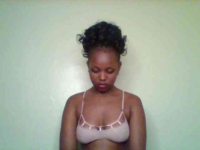 Nafartariee Live Webcam on BongaCams