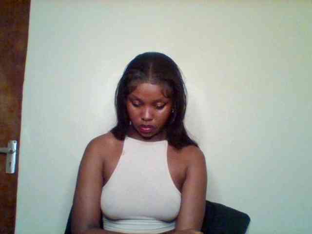 Nafartariee Live Webcam on BongaCams