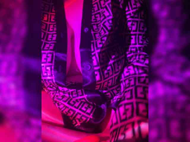 Anzhelika02 webcam