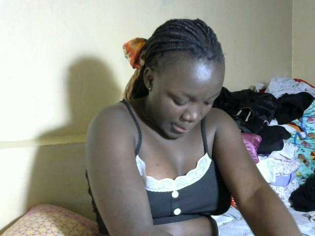 Yourgoddess1 webcam bongacams model stream image