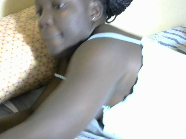 Yourgoddess1 webcam bongacams model stream image