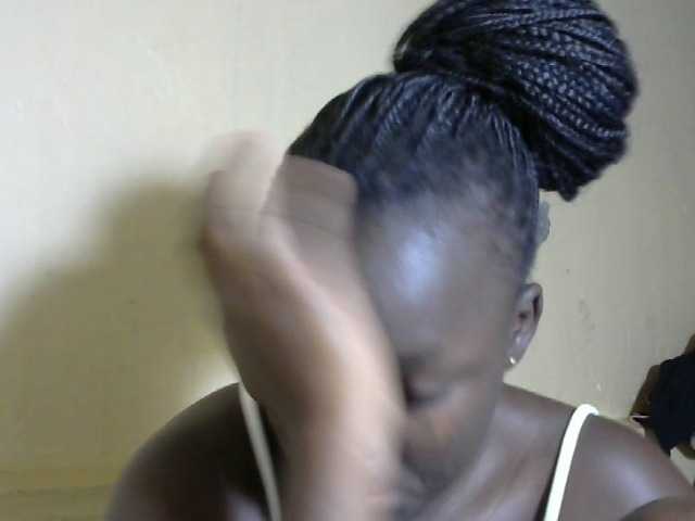 Yourgoddess1 webcam bongacams model stream image