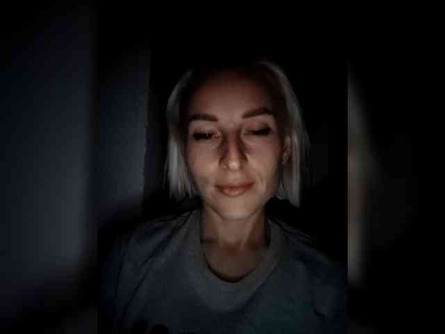 Anna-141 webcam