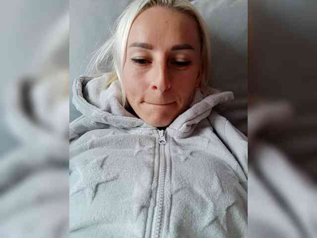 Anna-141 webcam