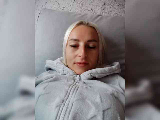 Anna-141 webcam