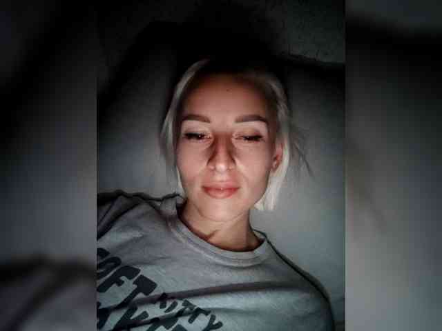 Anna-141 webcam