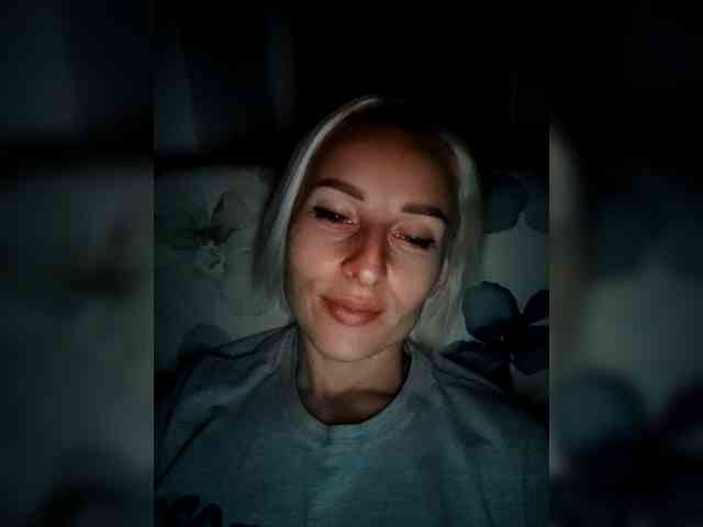 Anna-141 webcam