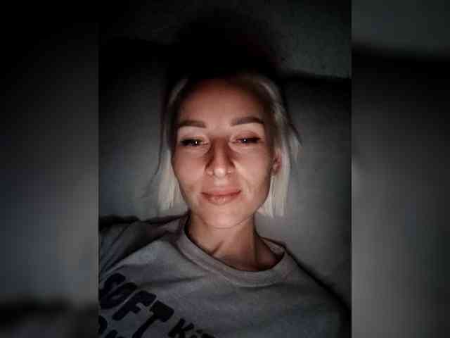 Anna-141 webcam