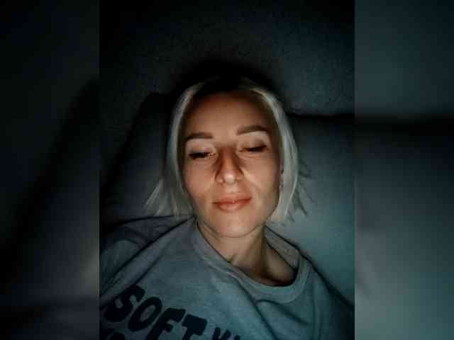 Anna-141 webcam