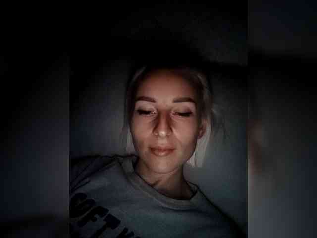 Anna-141 webcam