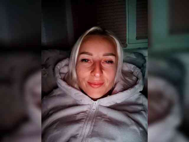 Anna-141 webcam