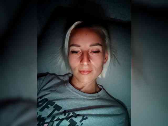 Anna-141 webcam