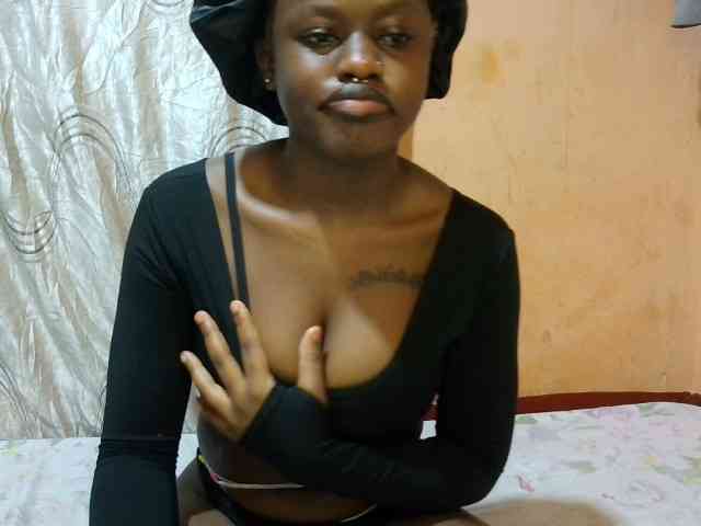 cute-mashall Live Webcam on BongaCams