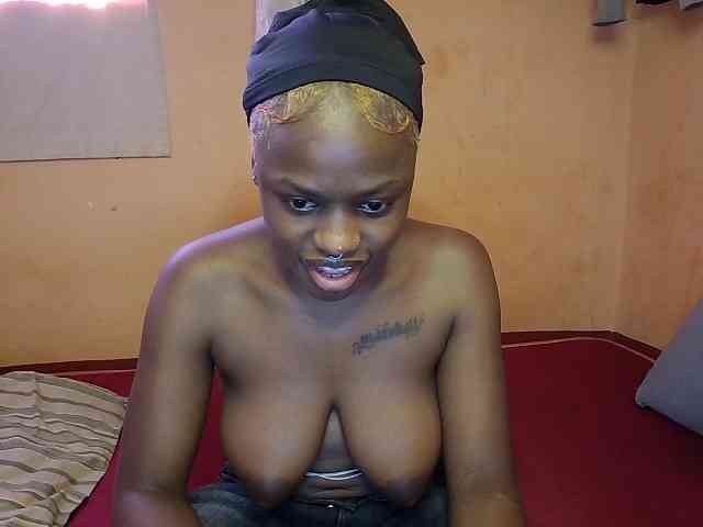 cute-mashall Live Webcam on BongaCams