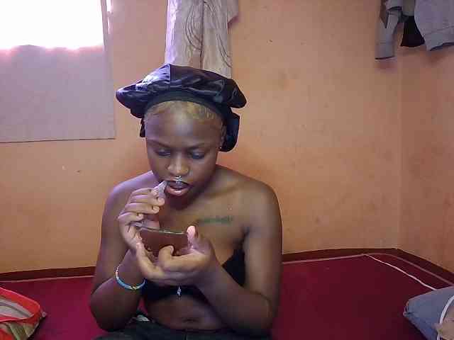 cute-mashall Live Webcam on BongaCams