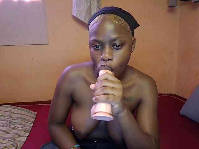 cute-mashall Live Webcam on BongaCams