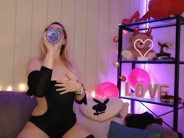 Lyscoquine's BongaCams show and profile