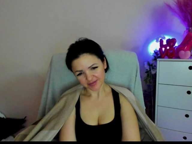 Mollybrunett's BongaCams show and profile
