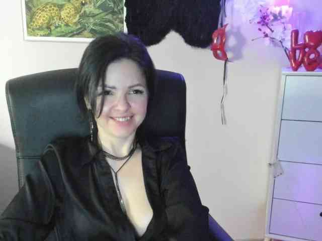 Mollybrunett Live Webcam on BongaCams
