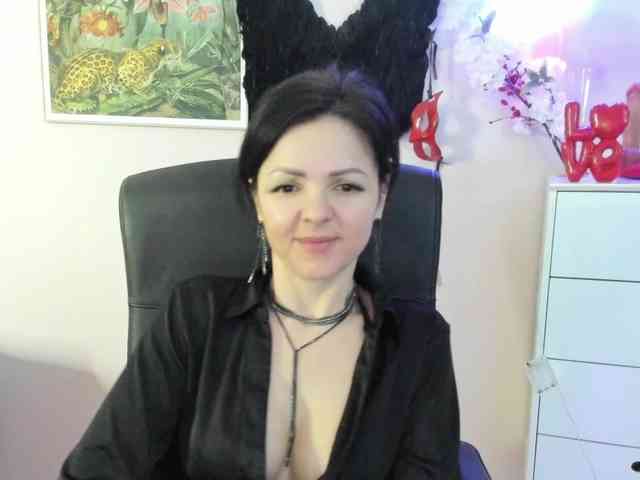 Mollybrunett Live Webcam on BongaCams