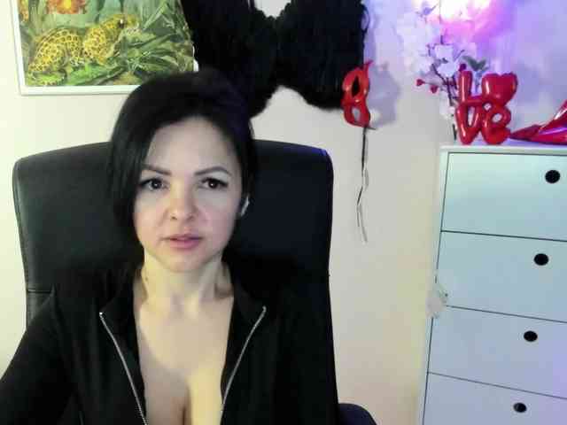 Mollybrunett Live Webcam on BongaCams