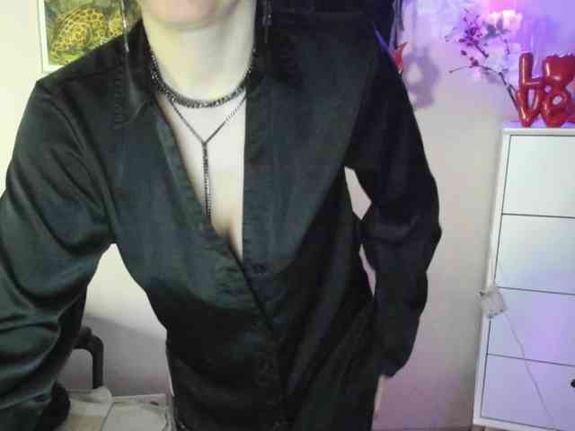 Mollybrunett Live Webcam on BongaCams