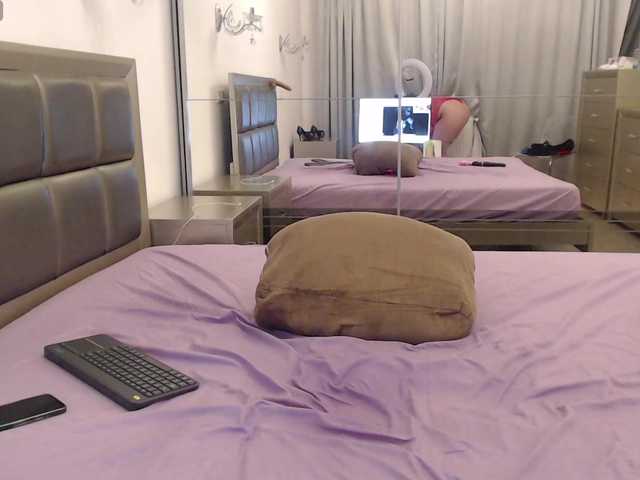 ailinaioki's BongaCams show and profile