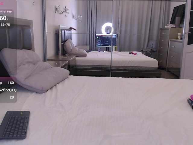 ailinaioki's BongaCams show and profile