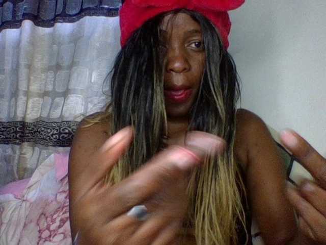 juicyspisy1 – webcam model profile photo