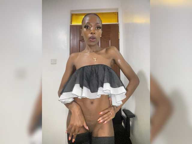Exoticsoms – webcam model profile photo