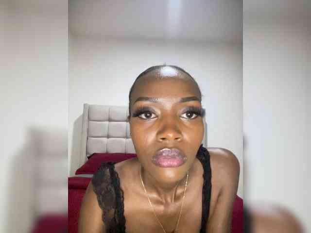 Exoticsoms webcam