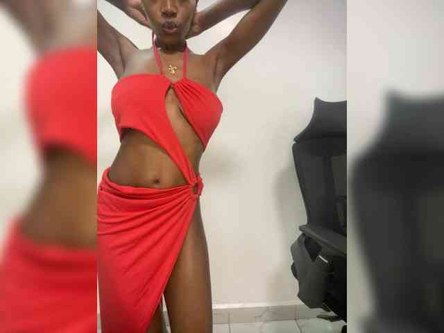 Exoticsoms webcam