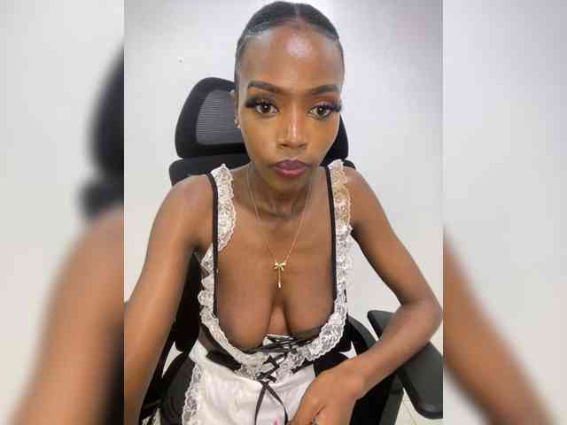 Exoticsoms webcam