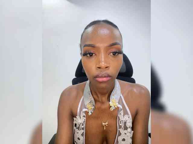 Exoticsoms webcam
