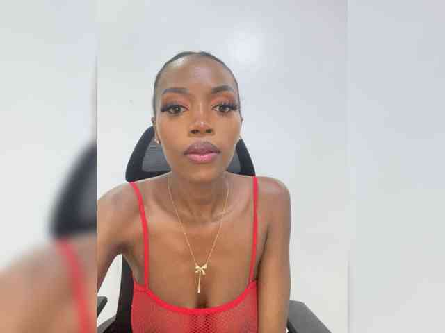 Exoticsoms webcam