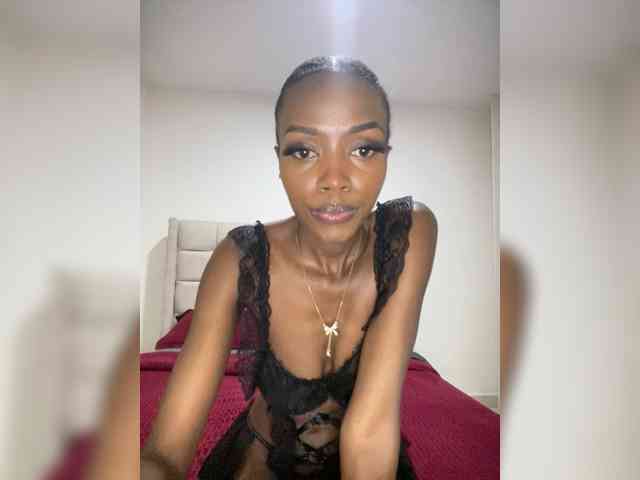 Exoticsoms webcam