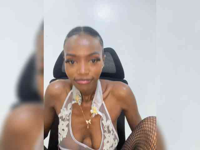 Exoticsoms webcam