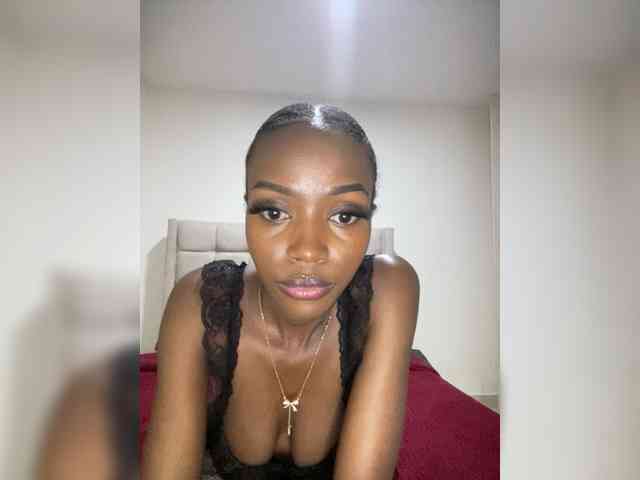 Exoticsoms webcam