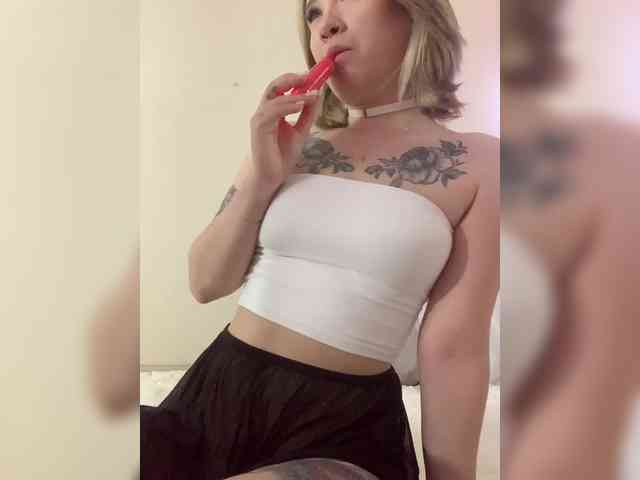 Ssssasha88 Live Webcam on BongaCams