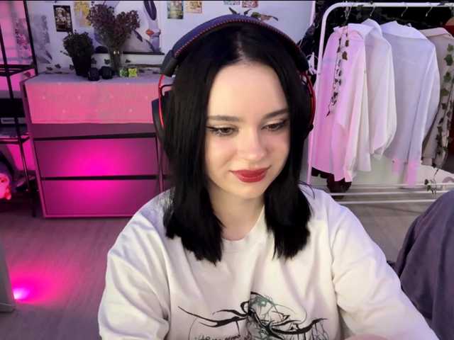  GiaZacharewicz chat room