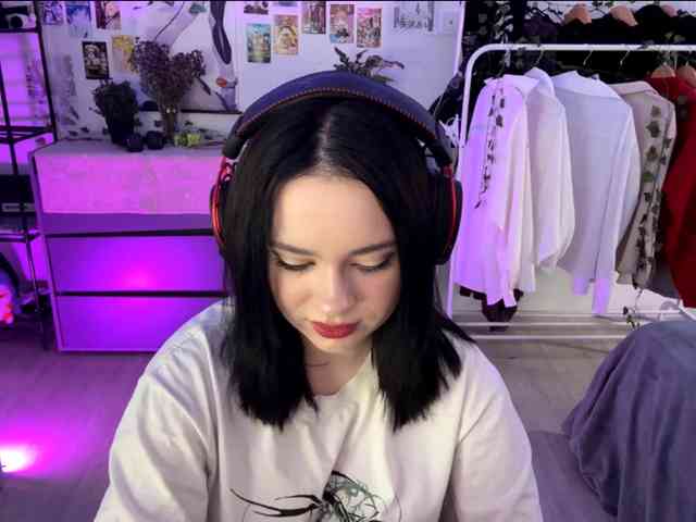 UrEmily webcam