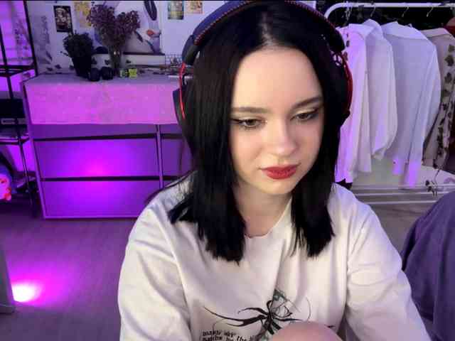 UrEmily webcam