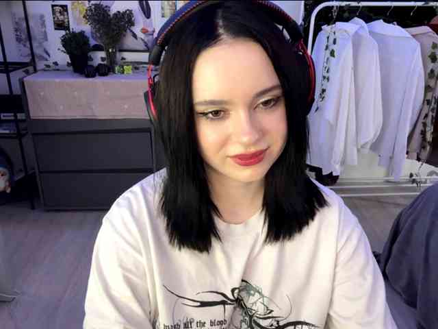 UrEmily webcam