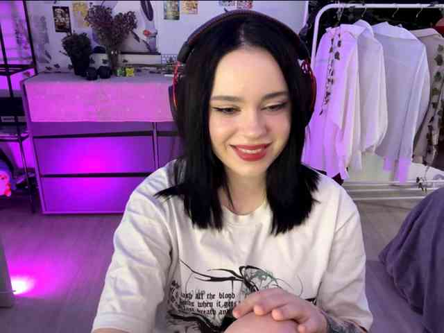 UrEmily webcam