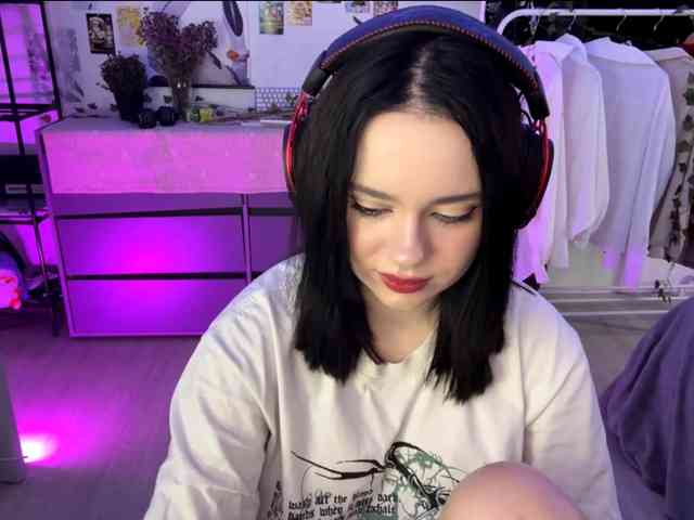 UrEmily webcam